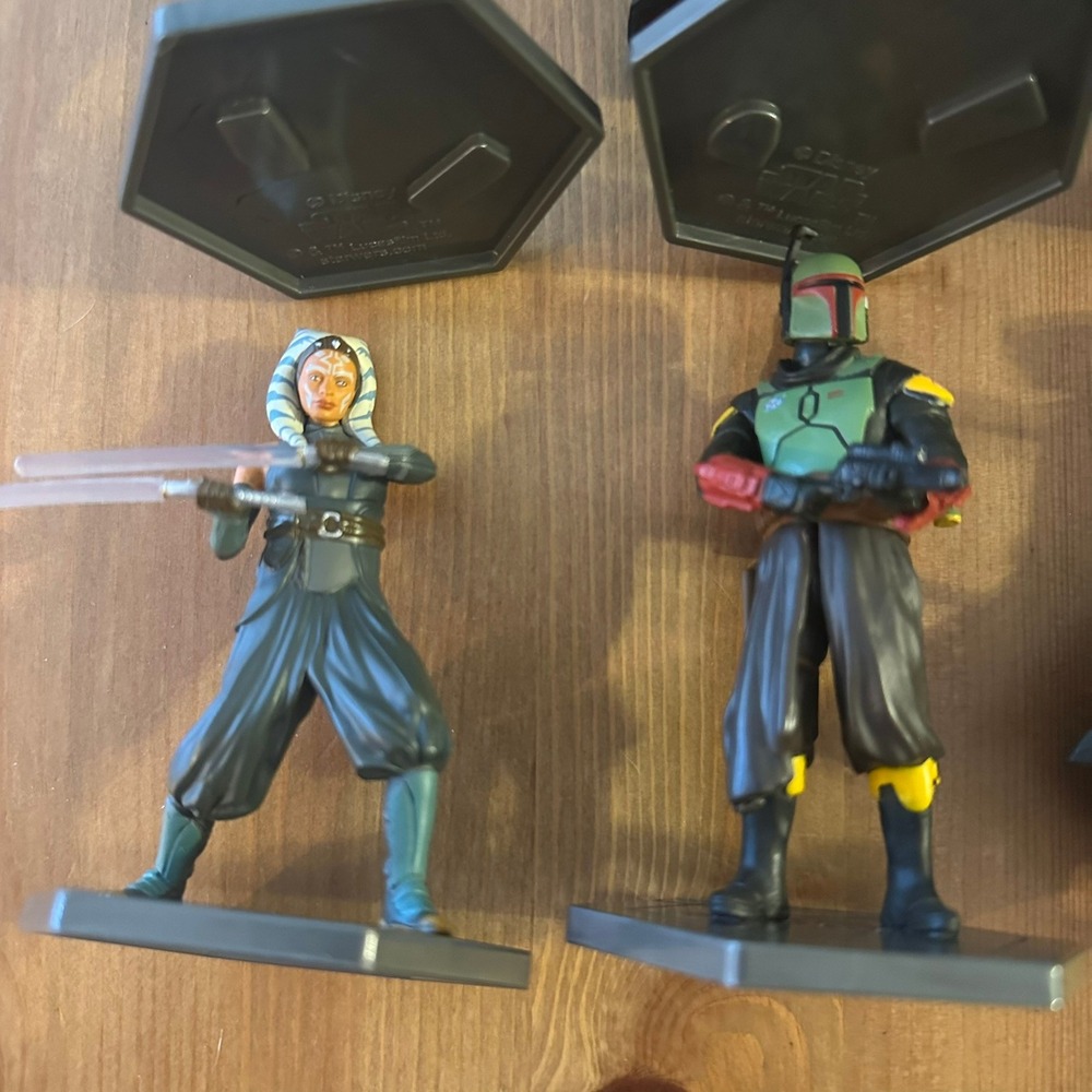 Disney Star Wars The Mandalorian Toybox Action Figure Set of 8 Luke Boba Fett - Picture 11 of 11